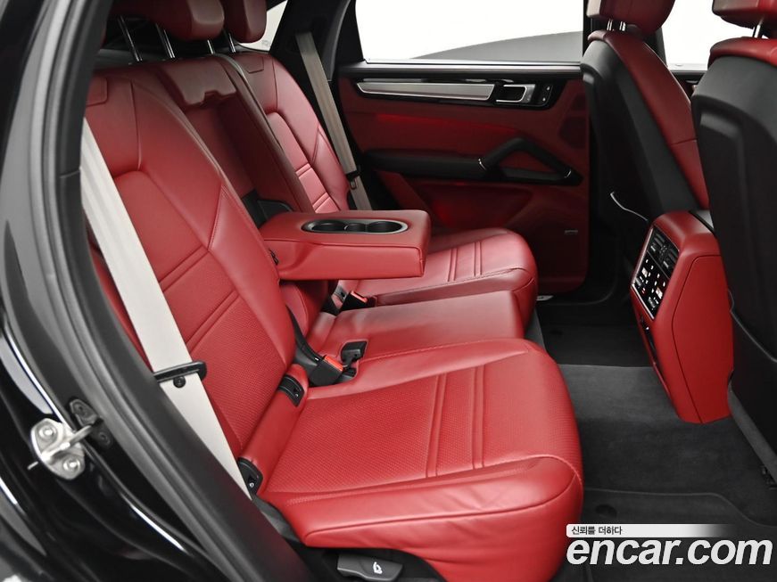 Porsche Cayenne 2023
