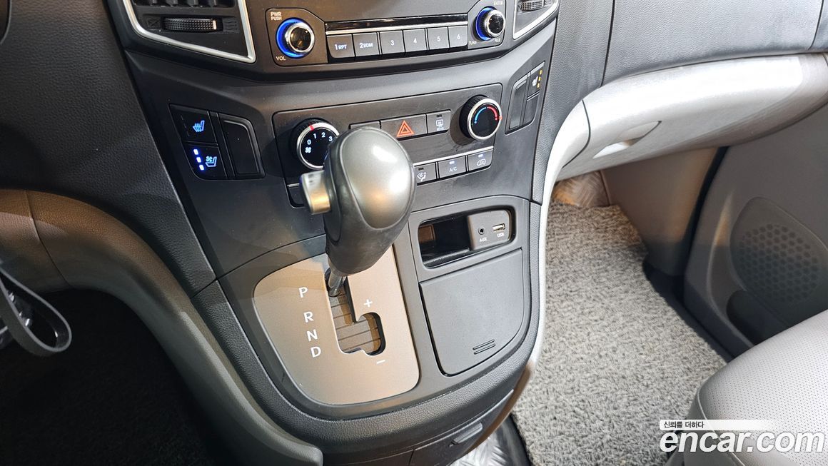 Hyundai Starex 2021