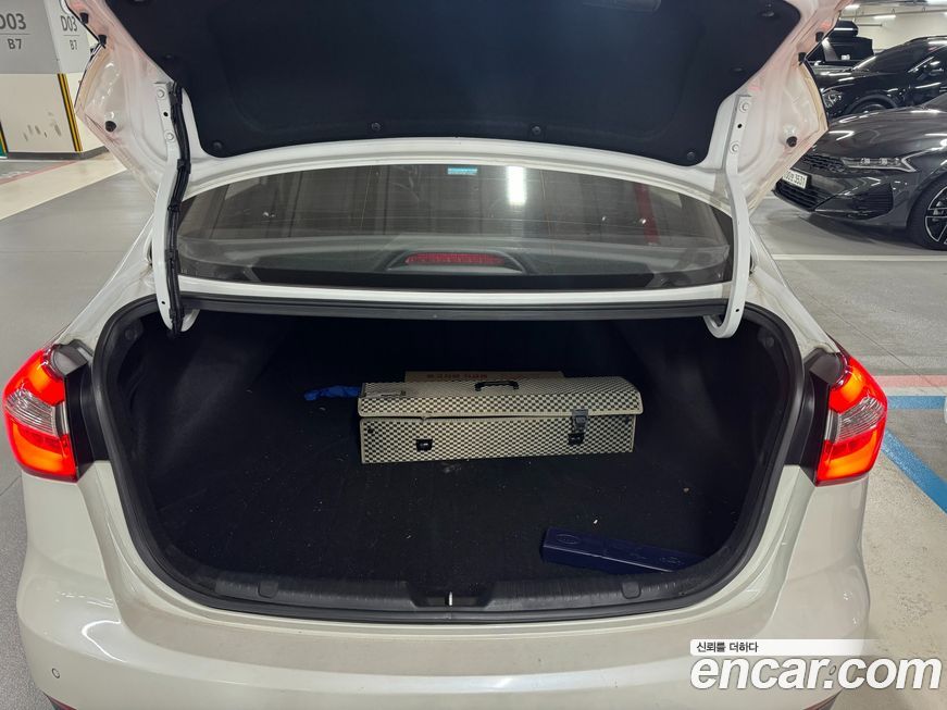 Kia K3 2013