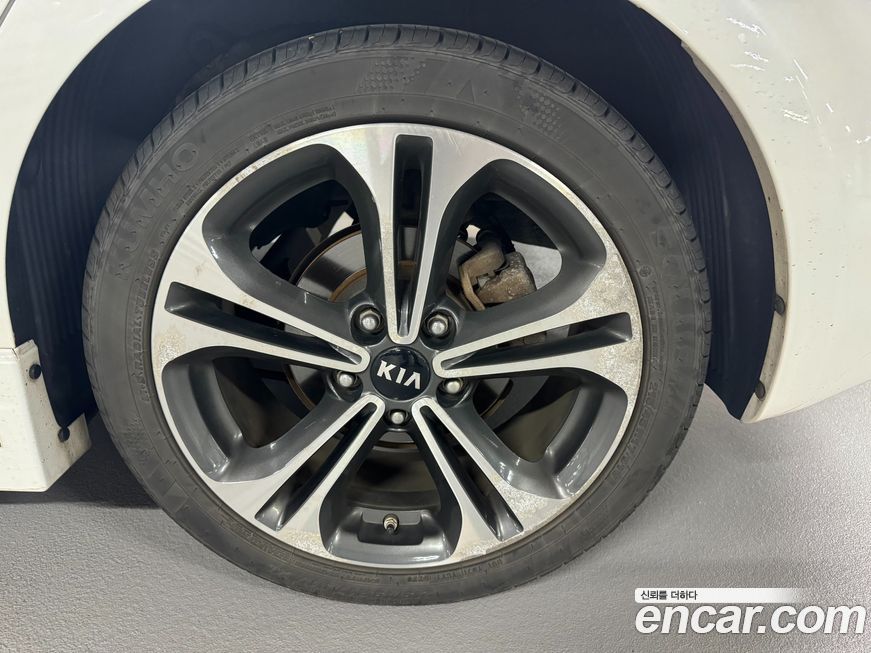 Kia K3 2013