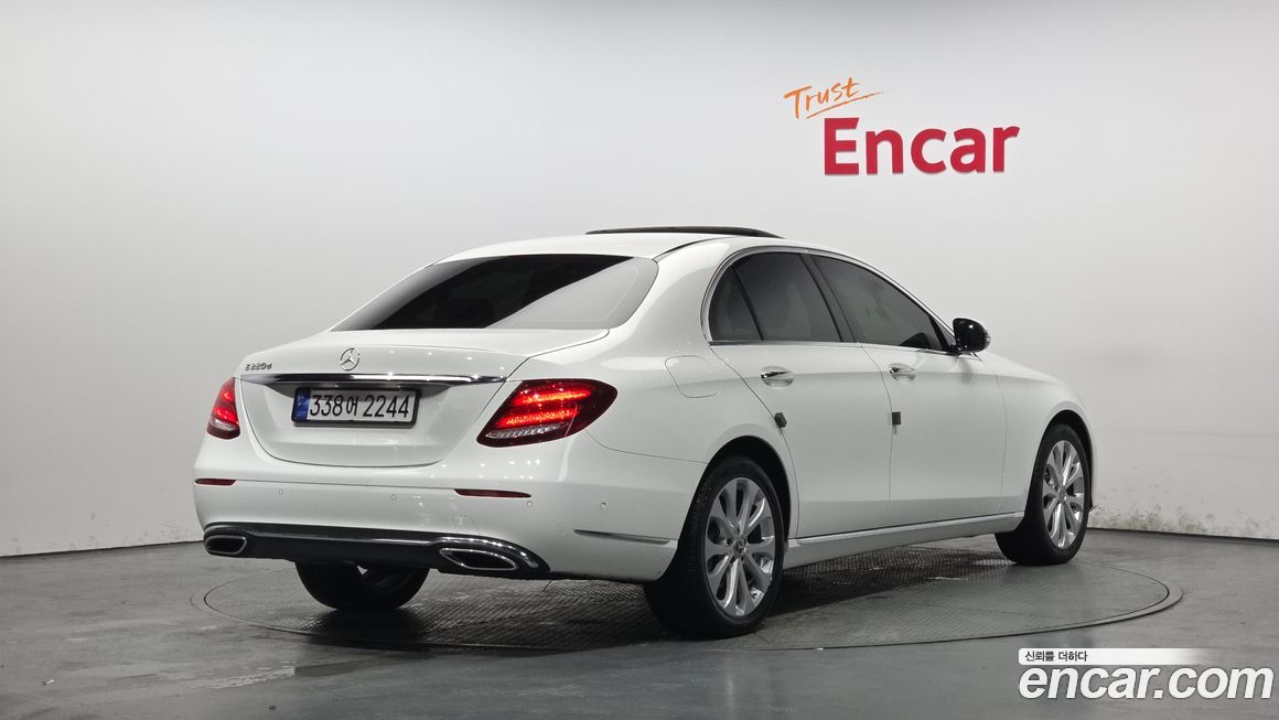 Mercedes-Benz E-Class 2019