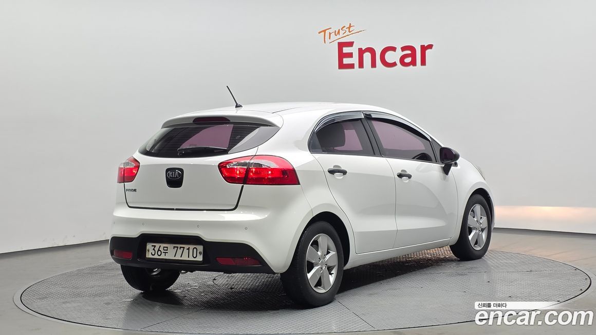 Kia pride 2014