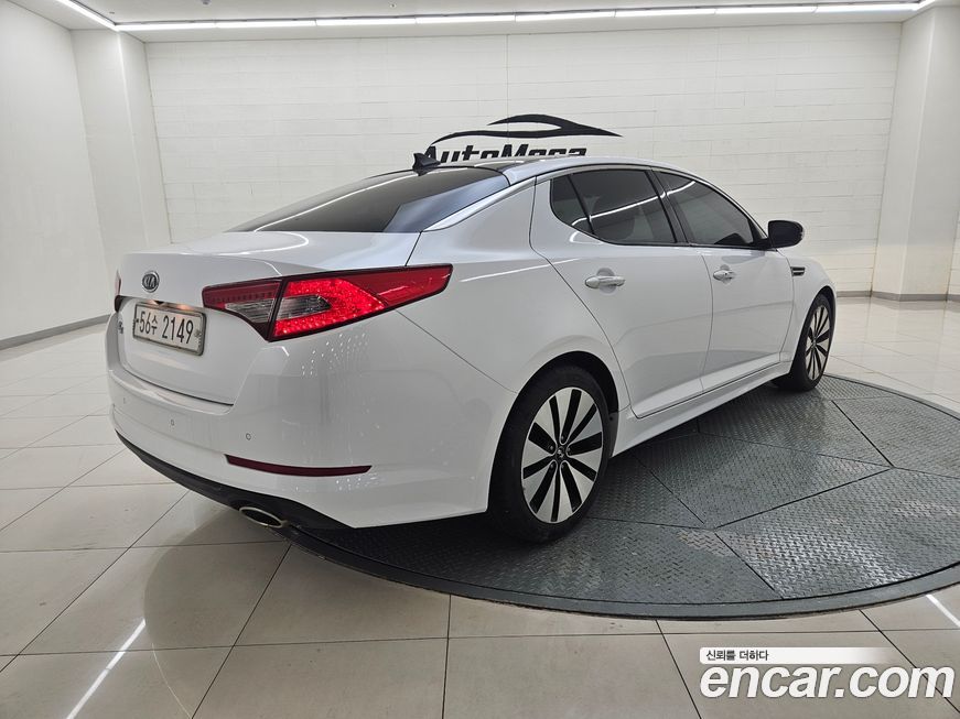 Kia K5 2011