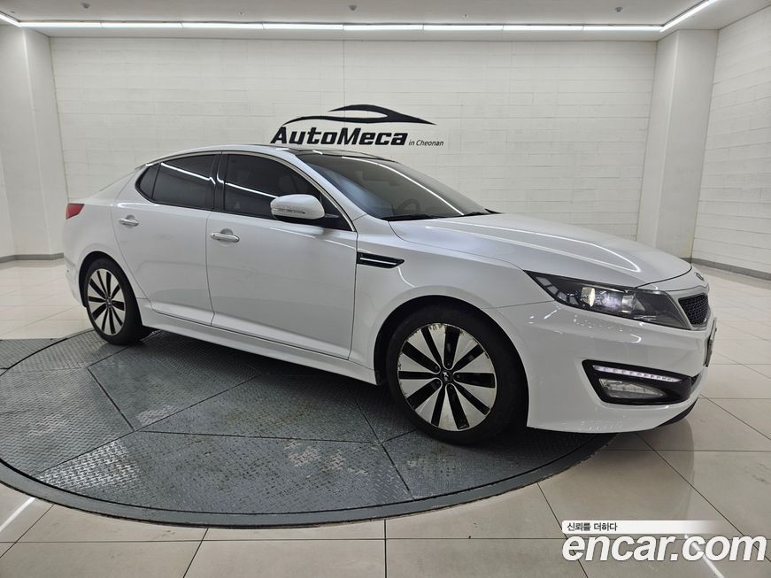 Kia K5 2011
