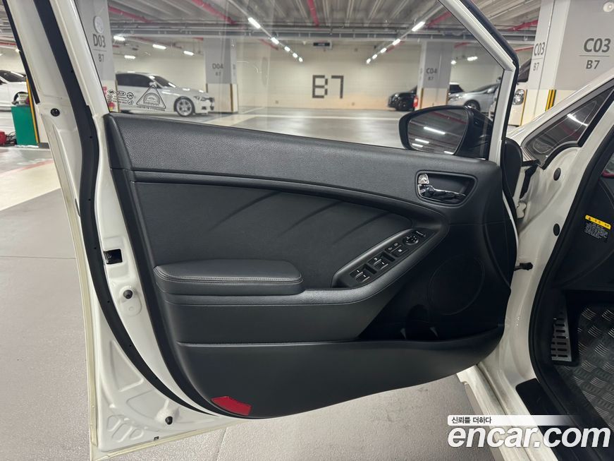 Kia K3 2013
