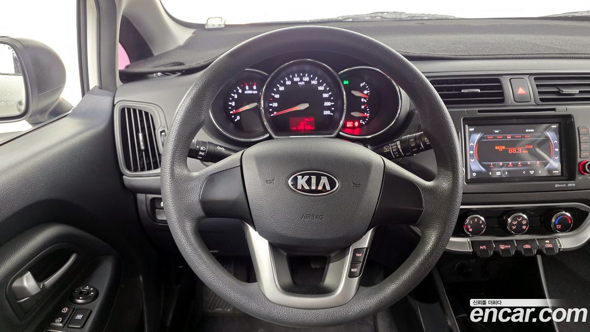 Kia pride 2014