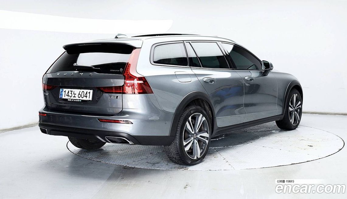 Volvo V60 2021