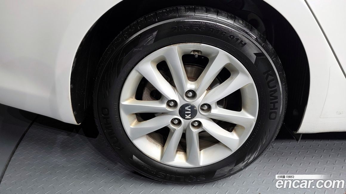 Kia K3 2016