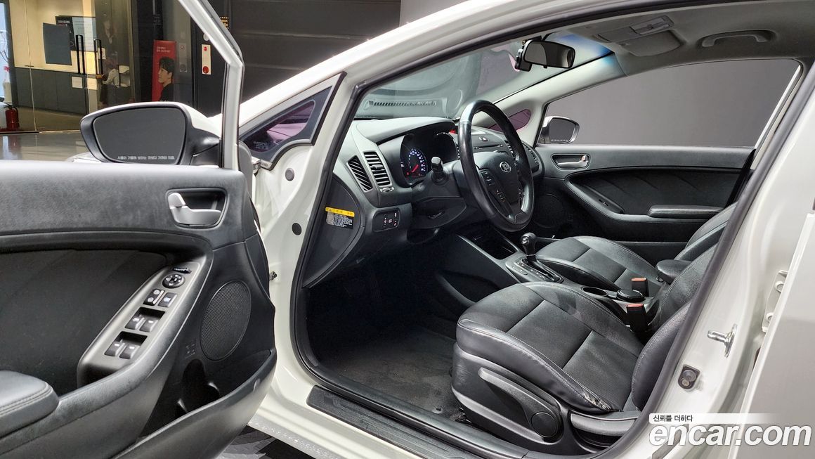 Kia K3 2015