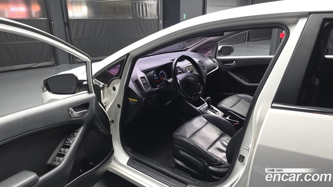 Kia K3 2016