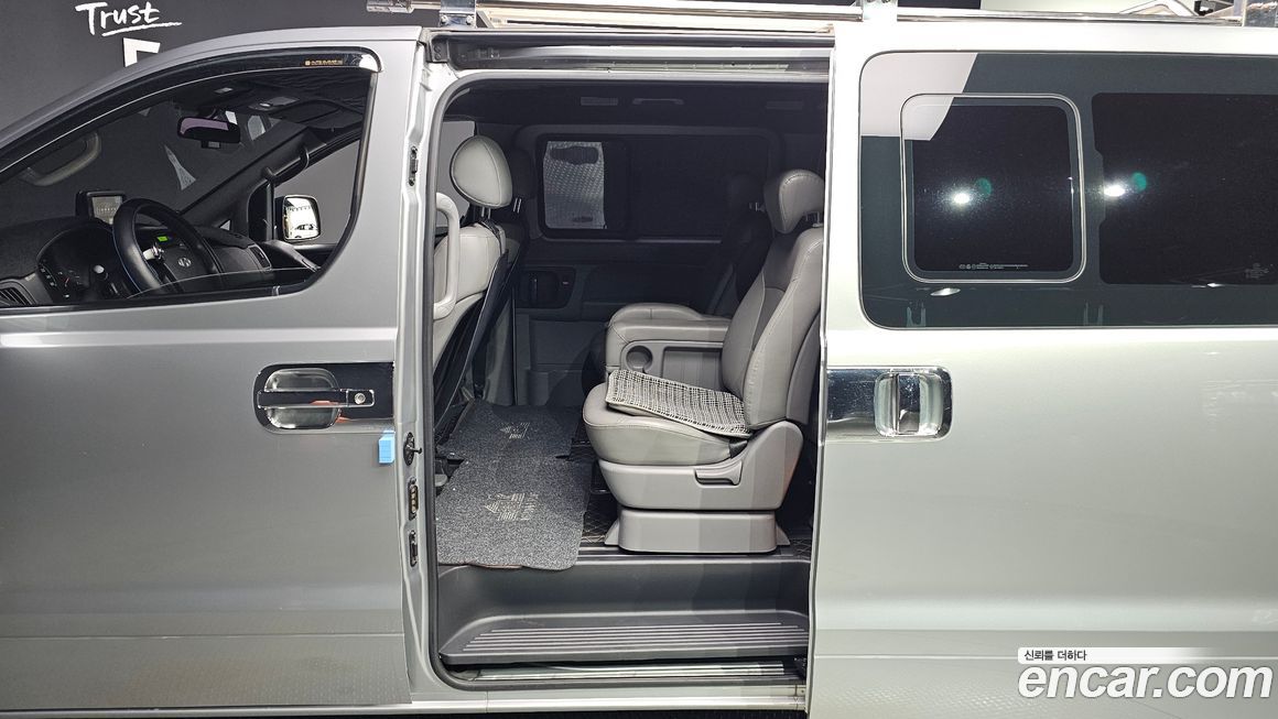 Hyundai Starex 2014