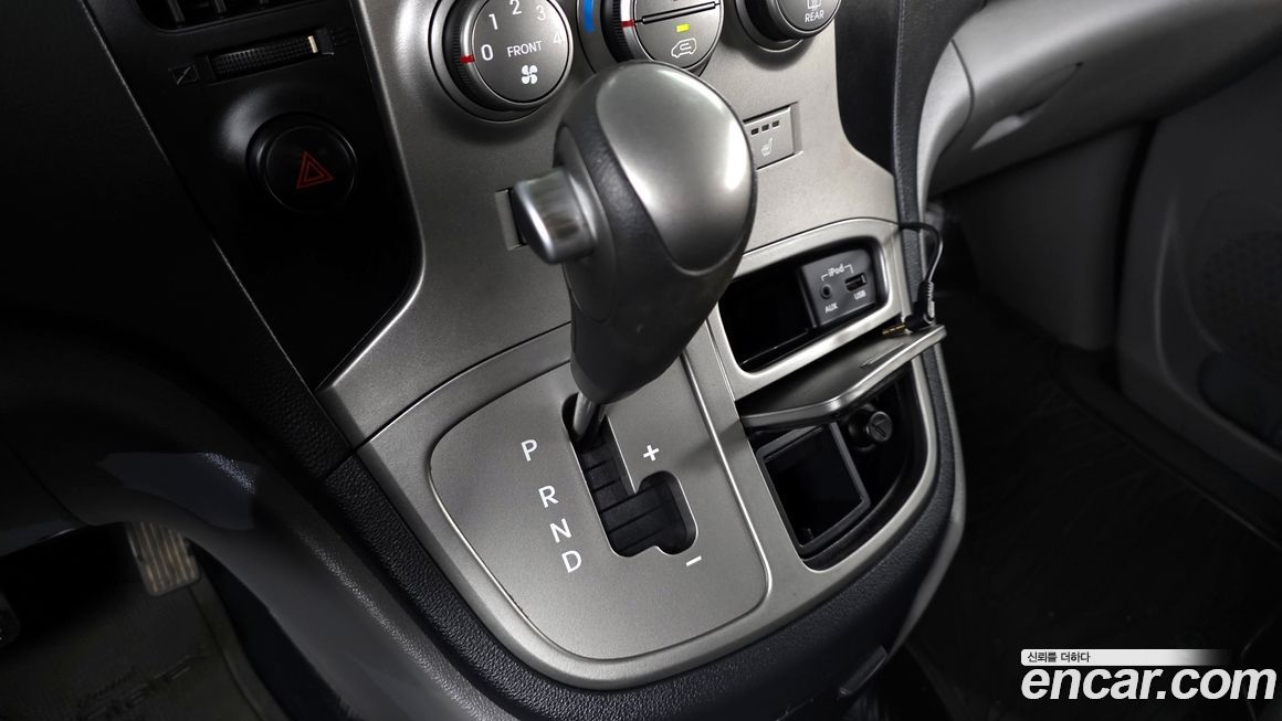 Hyundai Starex 2016