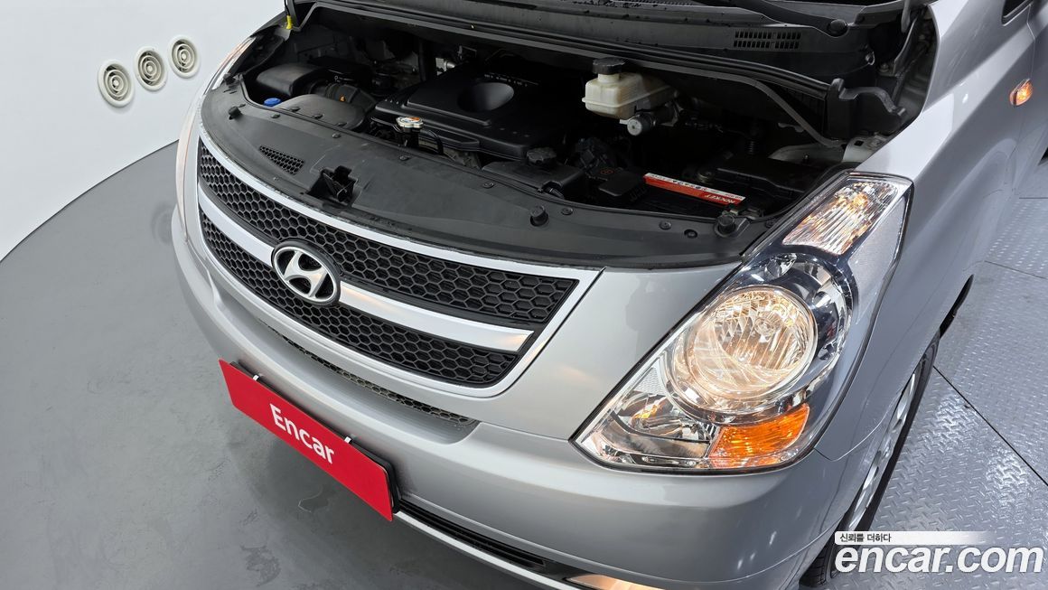 Hyundai Starex 2016