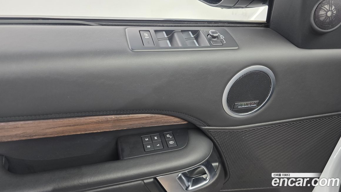 Land Rover Discovery 2019