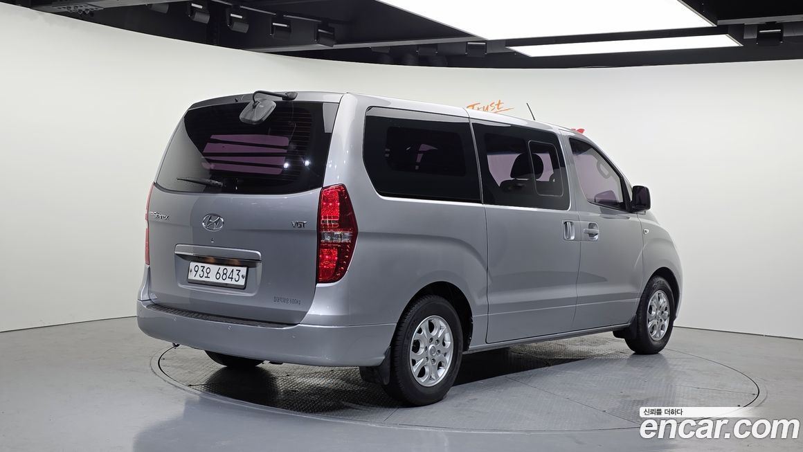 Hyundai Starex 2016