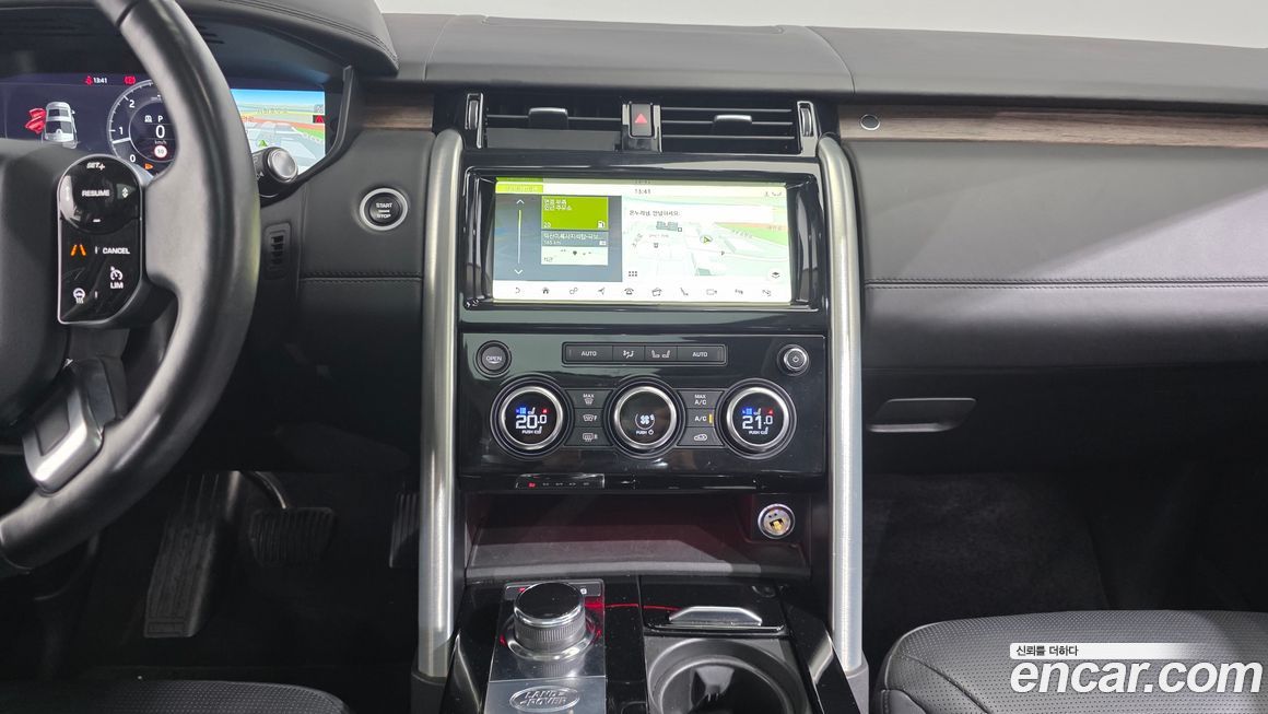 Land Rover Discovery 2019
