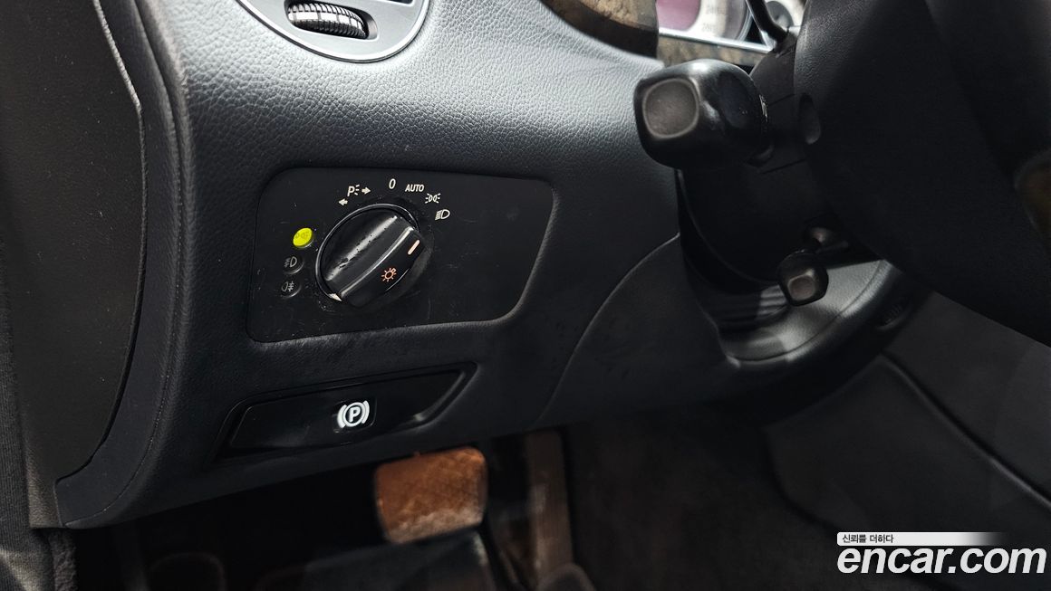 Mercedes-Benz CLS-Class 2010