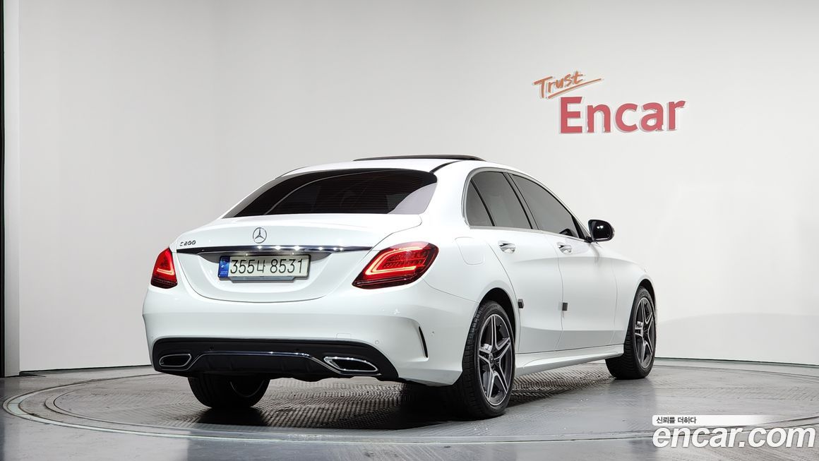 Mercedes-Benz C-Class 2021