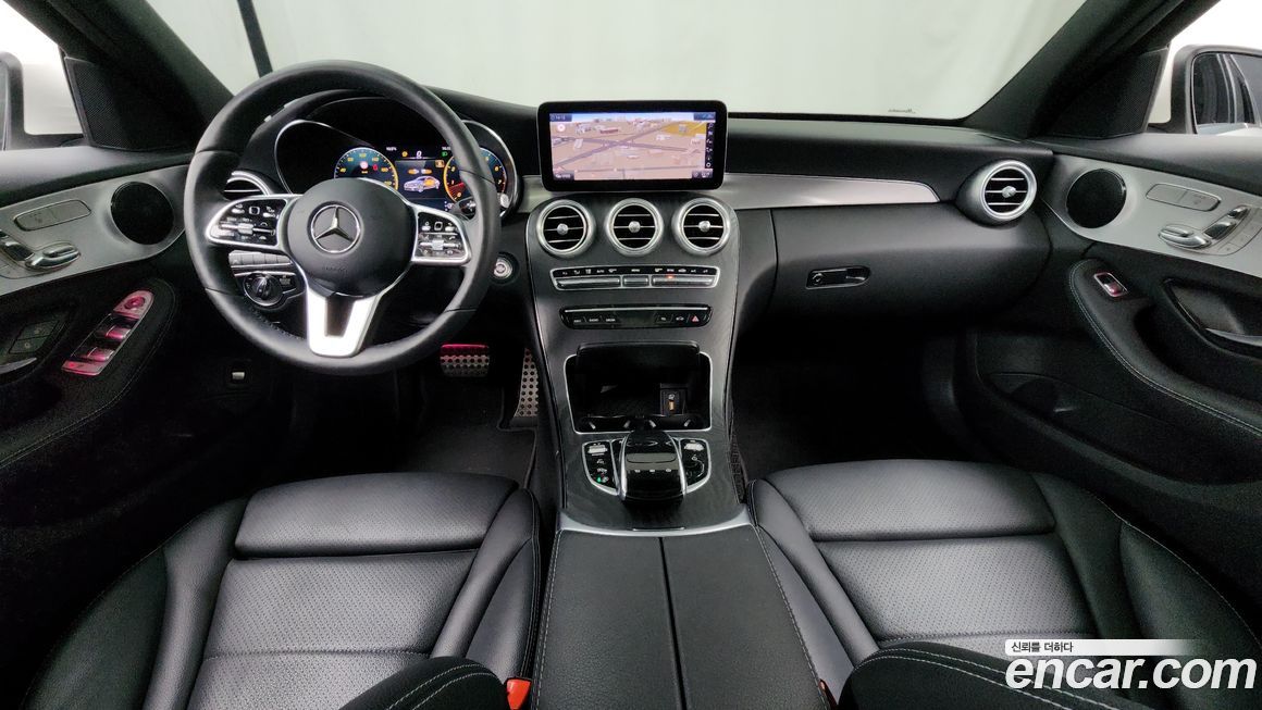 Mercedes-Benz C-Class 2021
