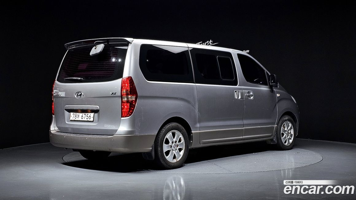 Hyundai Starex 2013