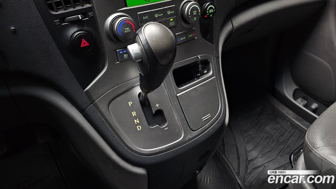 Hyundai Starex 2013