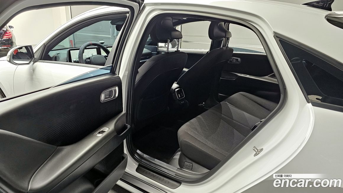 Hyundai Ioniq6 2025