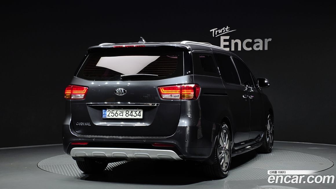 Kia Canival 2017
