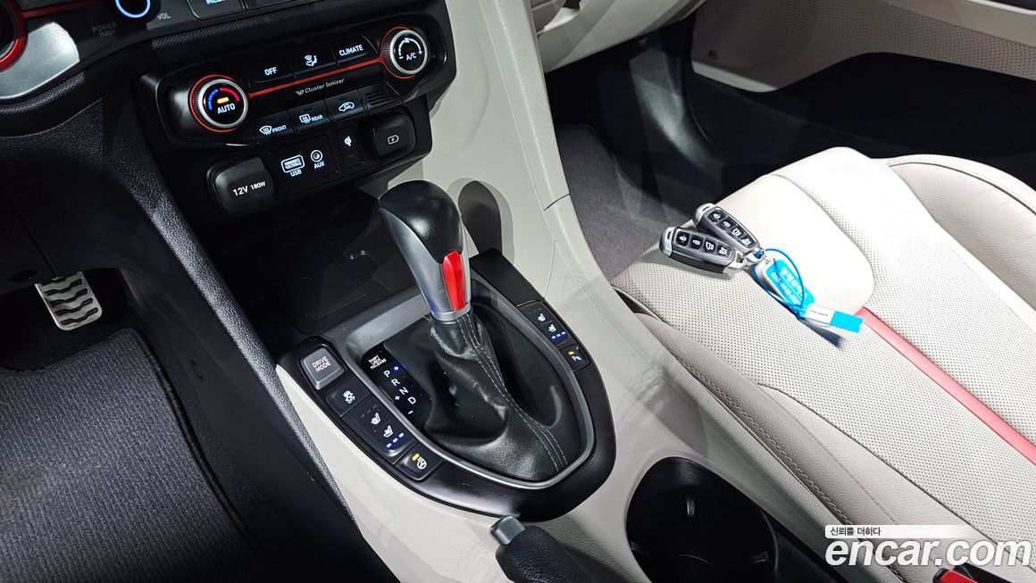 Hyundai Veloster 2018