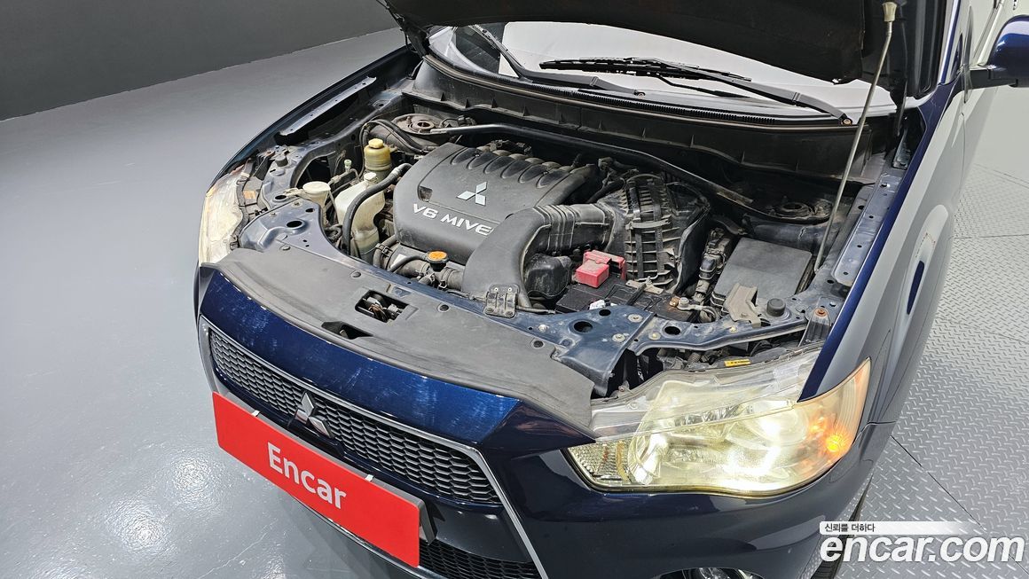 Mitsubishi Outlander 2010