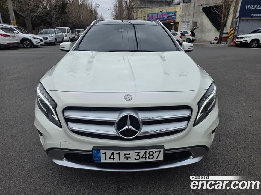 Mercedes-Benz GLA-Class 2016