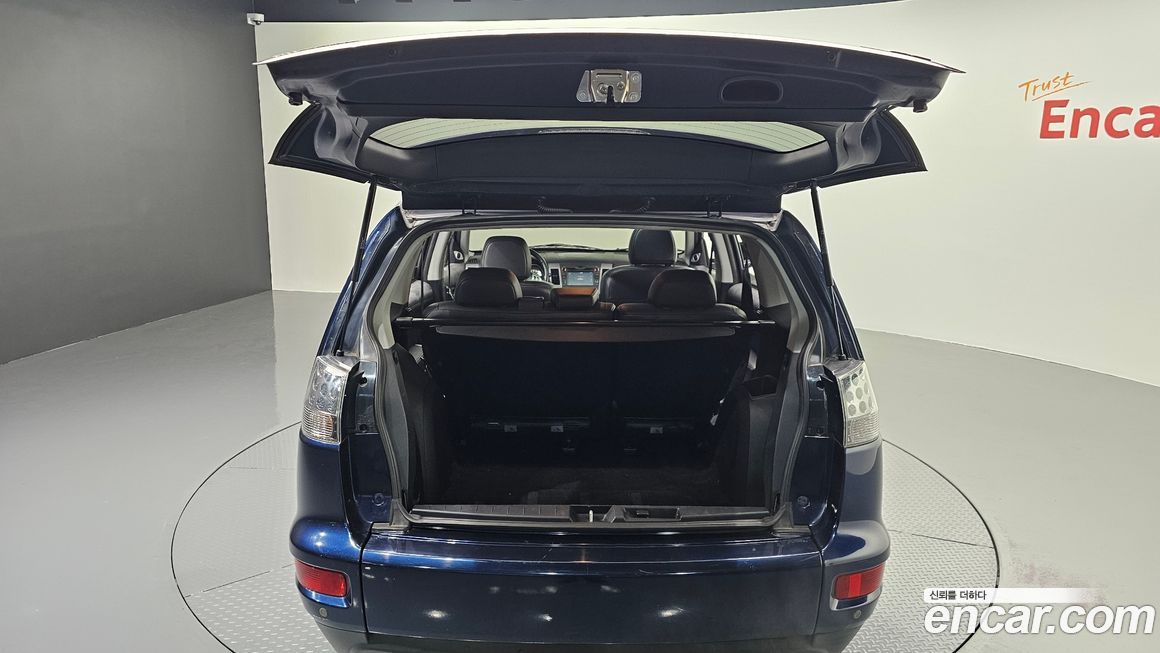 Mitsubishi Outlander 2010