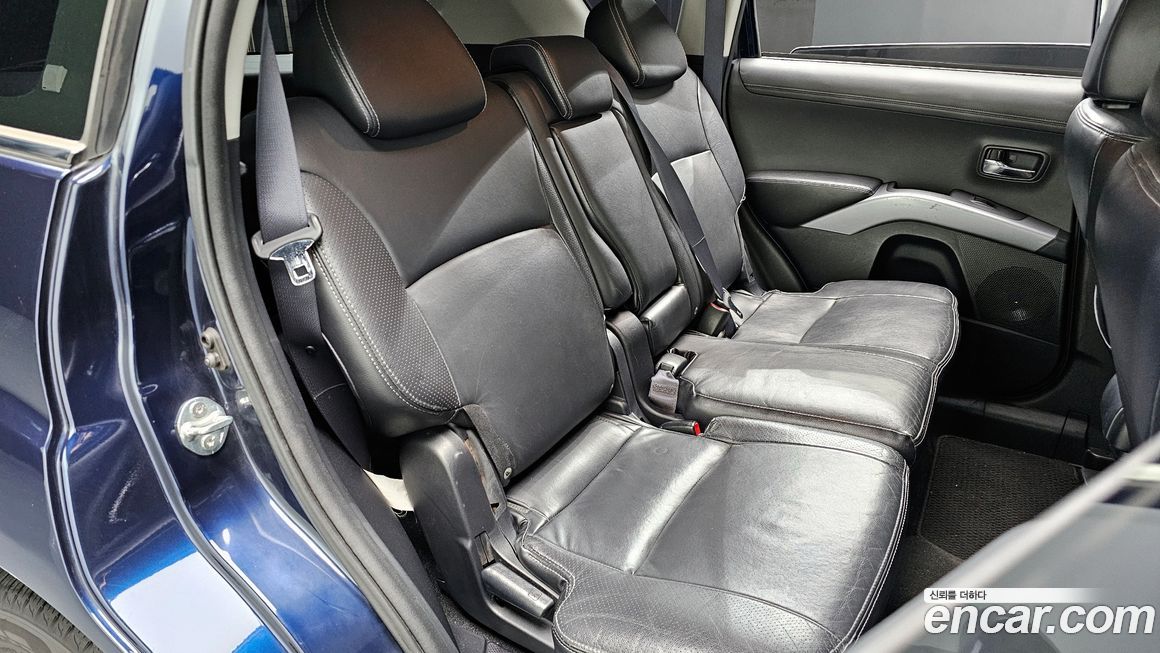 Mitsubishi Outlander 2010