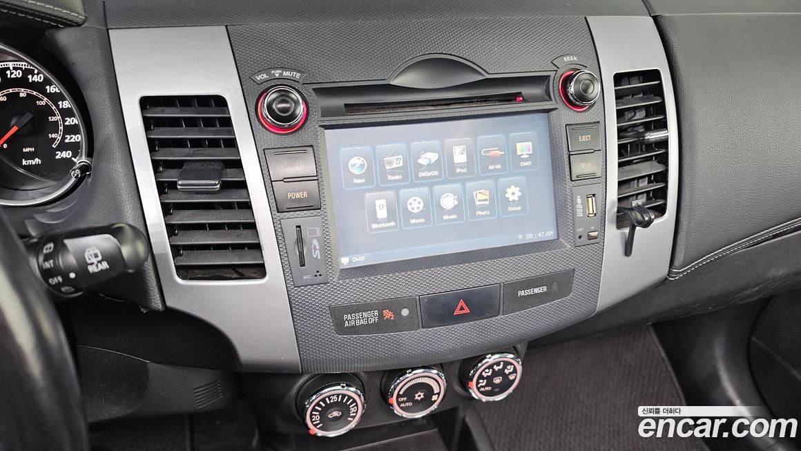 Mitsubishi Outlander 2010