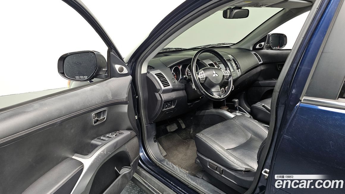 Mitsubishi Outlander 2010