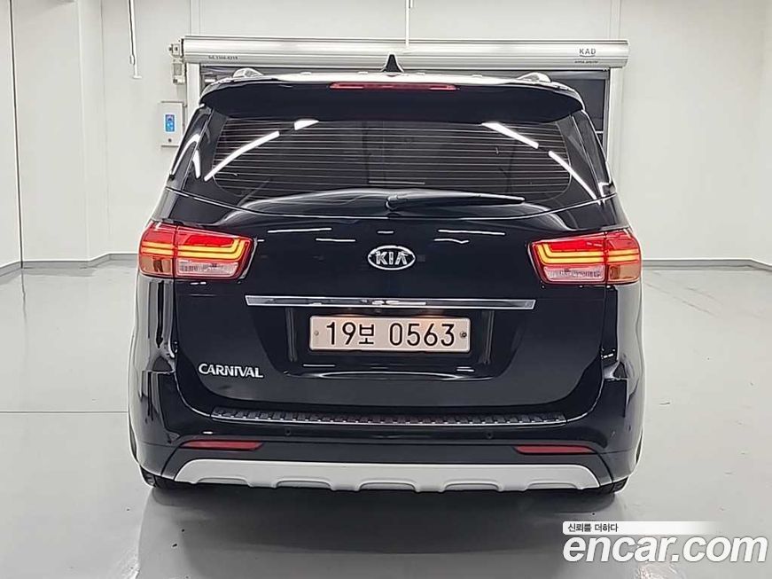 Kia Canival 2016
