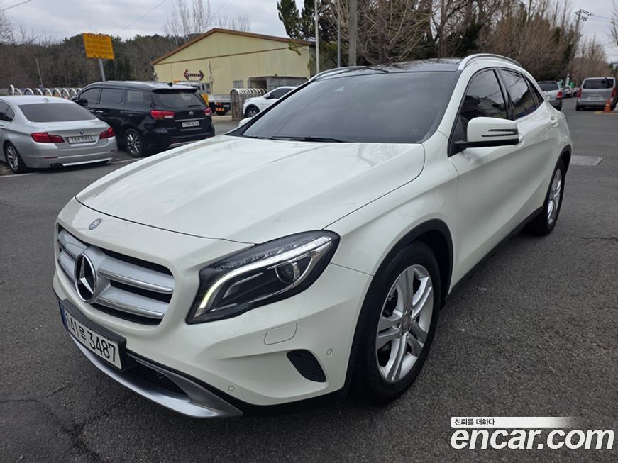 Mercedes-Benz GLA-Class 2016