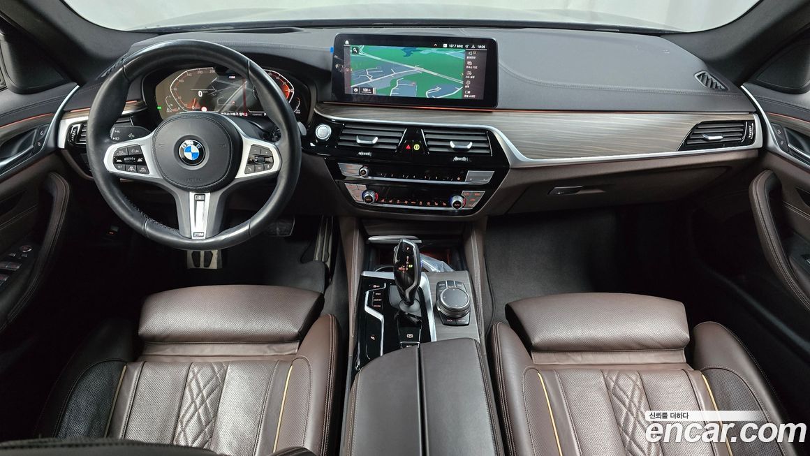BMW 5-Series 2021