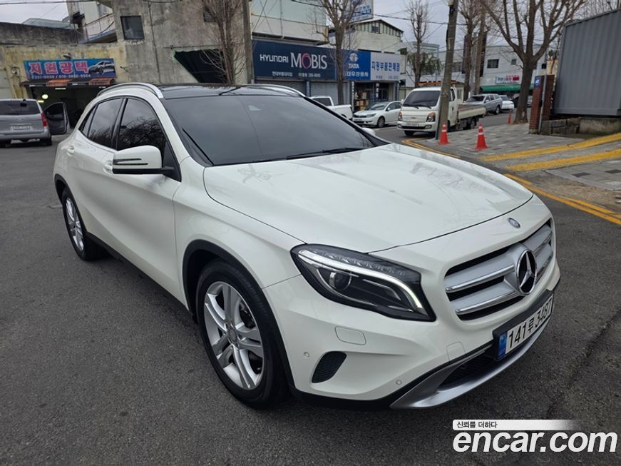 Mercedes-Benz GLA-Class 2016