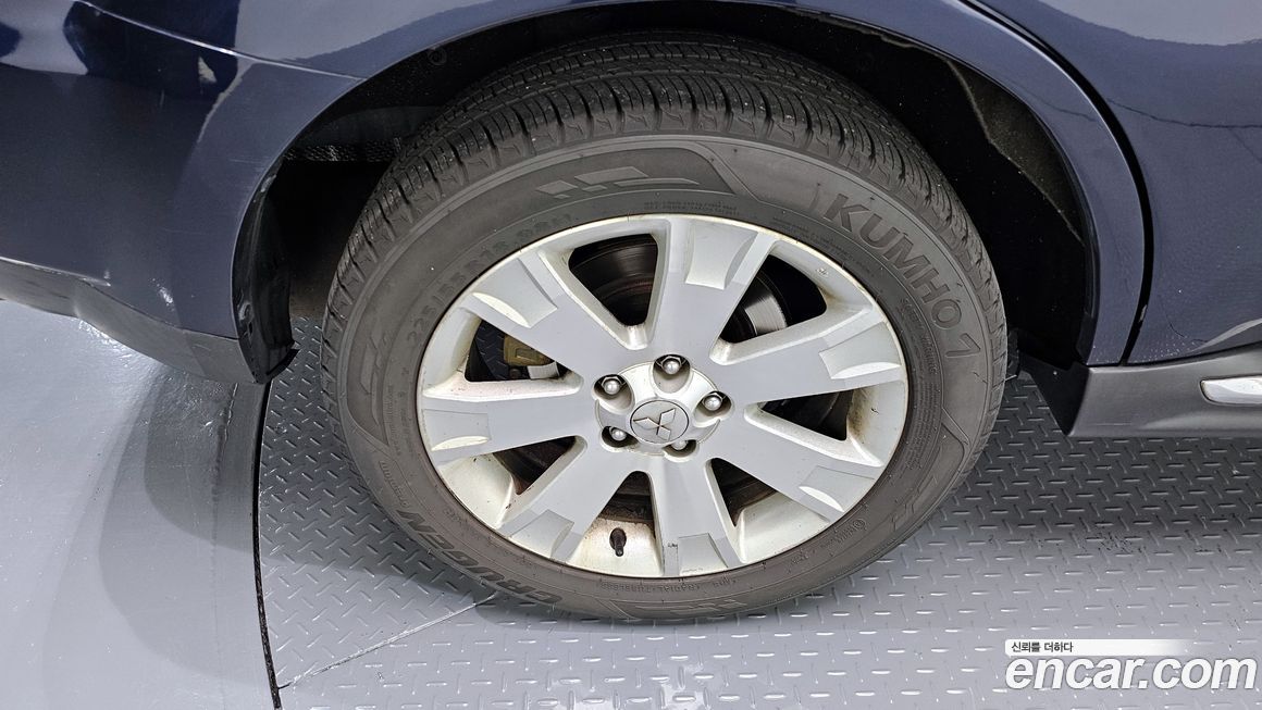 Mitsubishi Outlander 2010