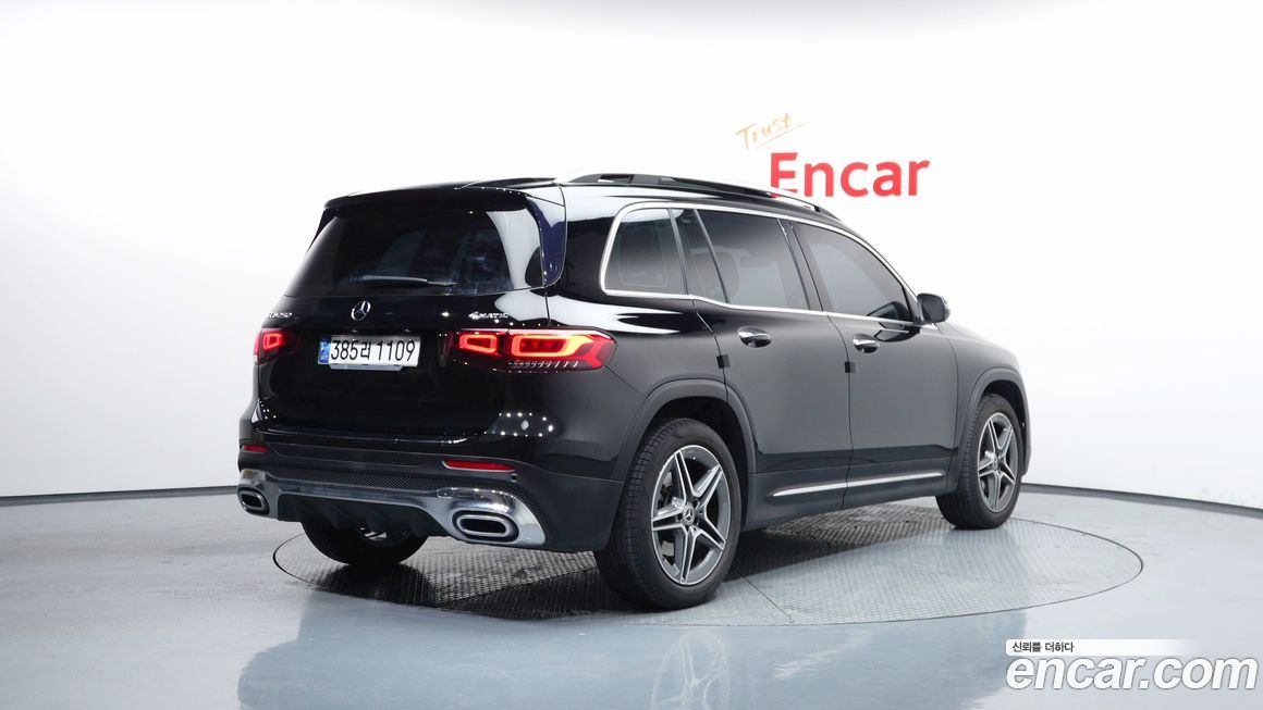 Mercedes-Benz GLB-Class 2021