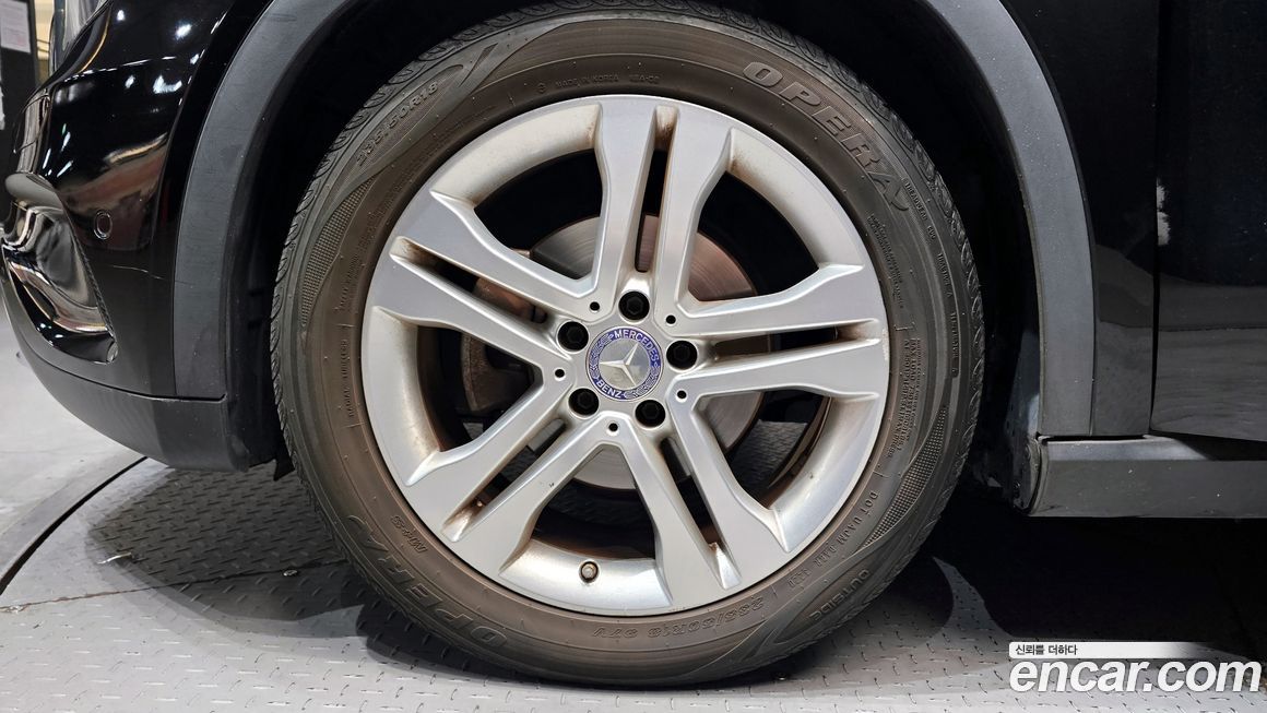 Mercedes-Benz GLA-Class 2016