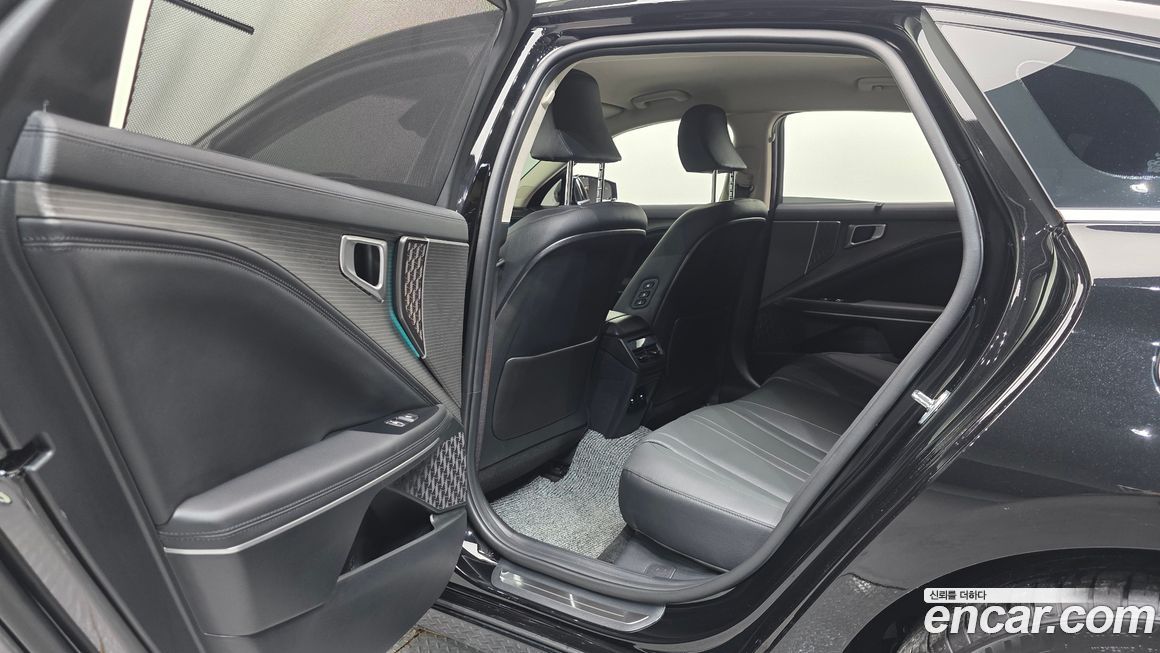 Kia K8 2025