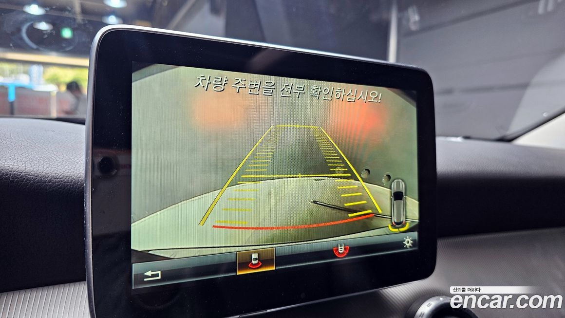 Mercedes-Benz GLA-Class 2016