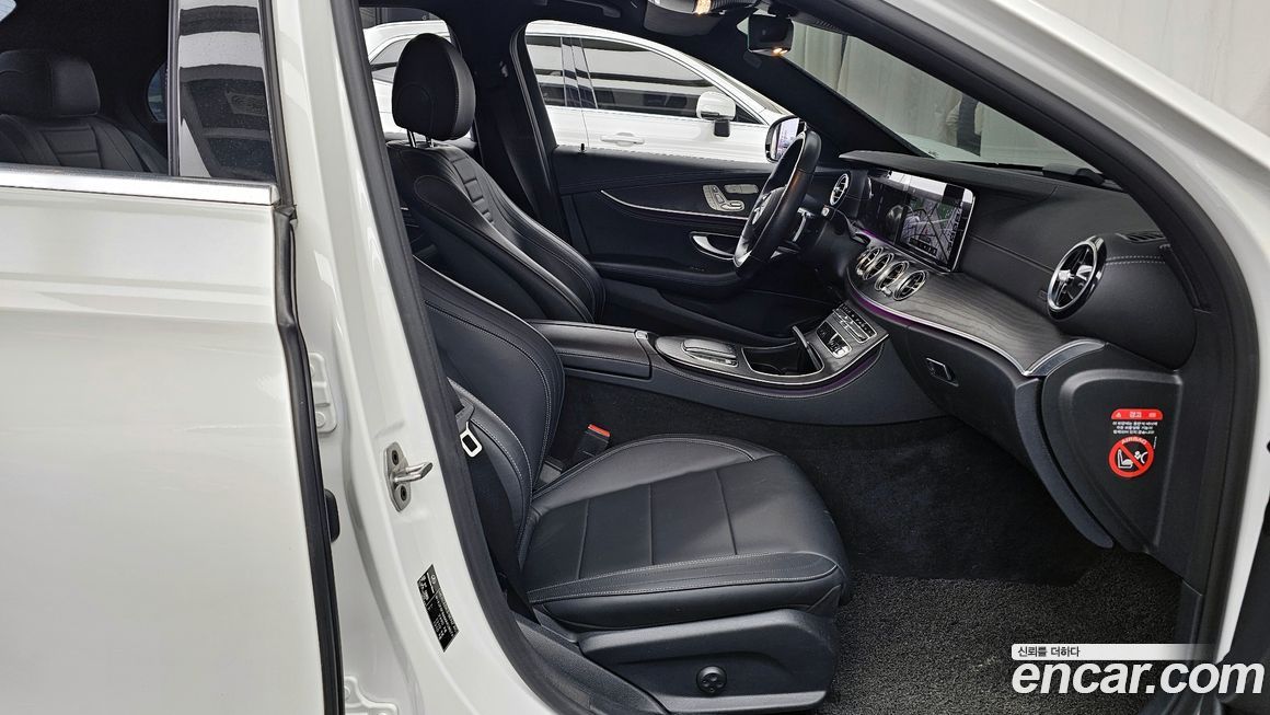 Mercedes-Benz E-Class 2021
