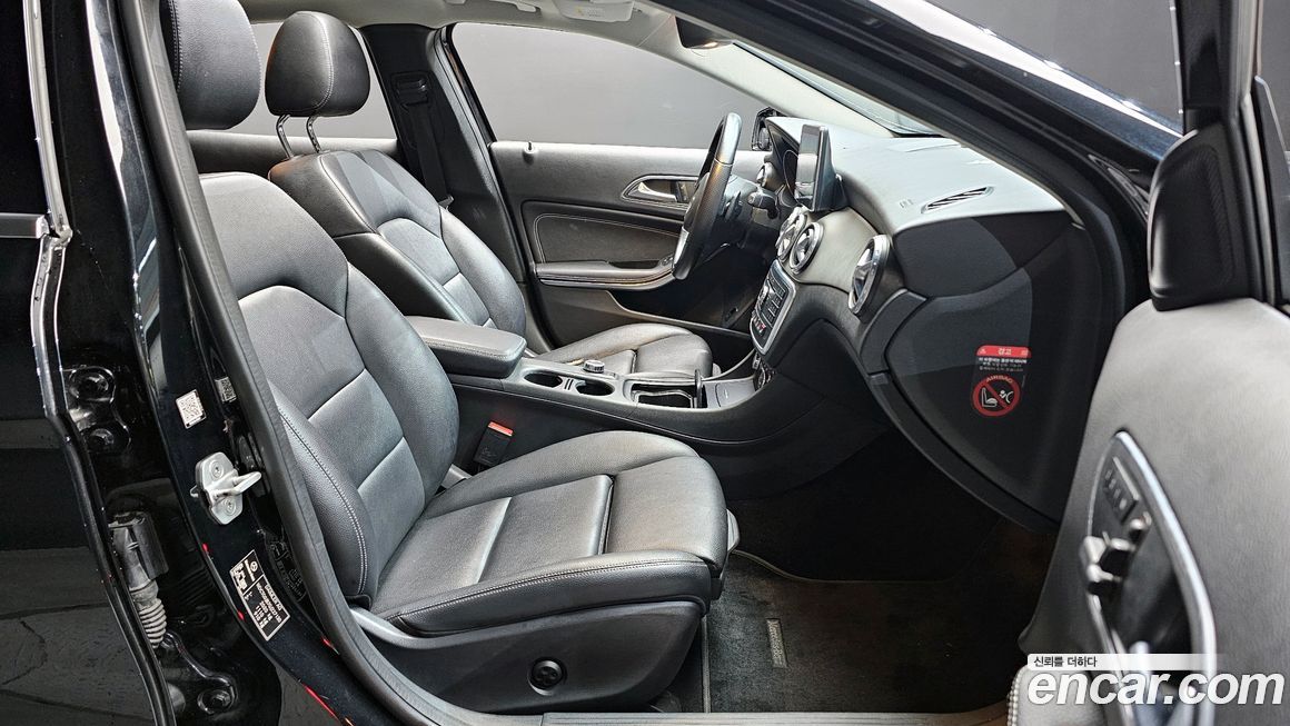 Mercedes-Benz GLA-Class 2016