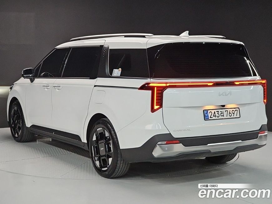 Kia Canival 2025