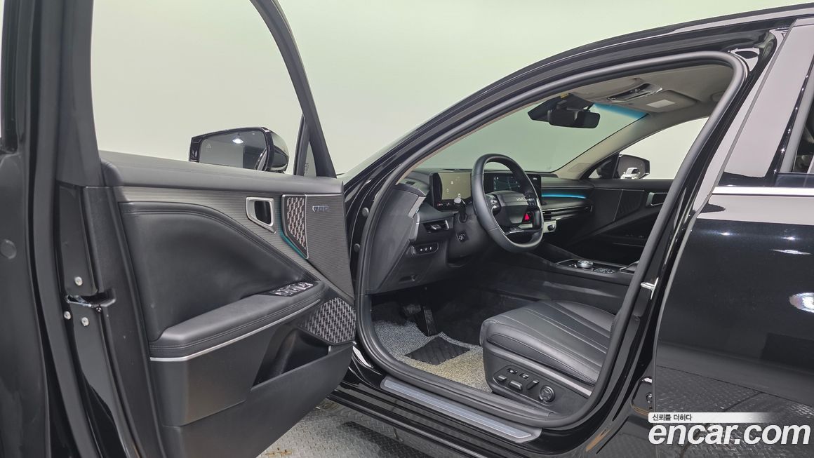 Kia K8 2025