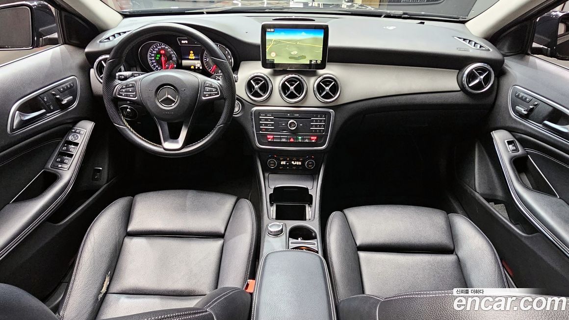 Mercedes-Benz GLA-Class 2016