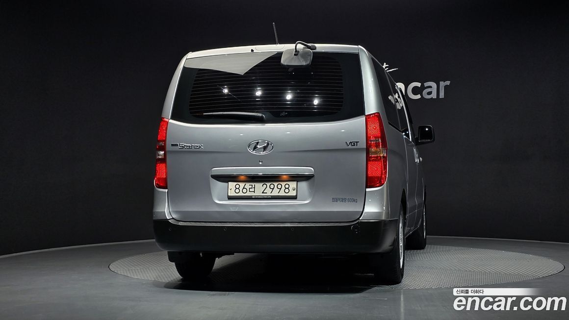 Hyundai Starex 2021