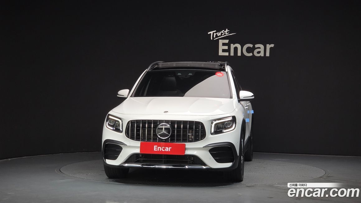 Mercedes-Benz GLB-Class 2023